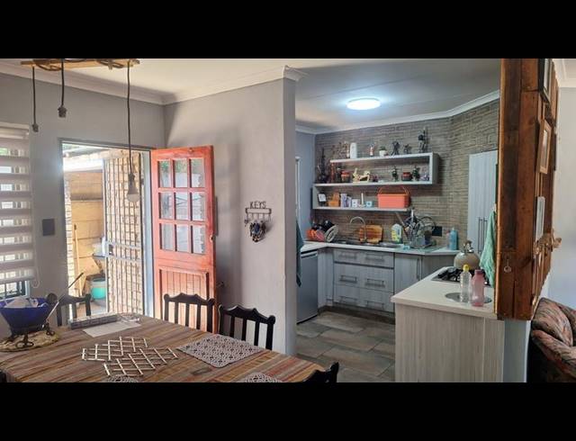 4 BEDROOM HOUSE FOR SALE IN HESTEAPARK